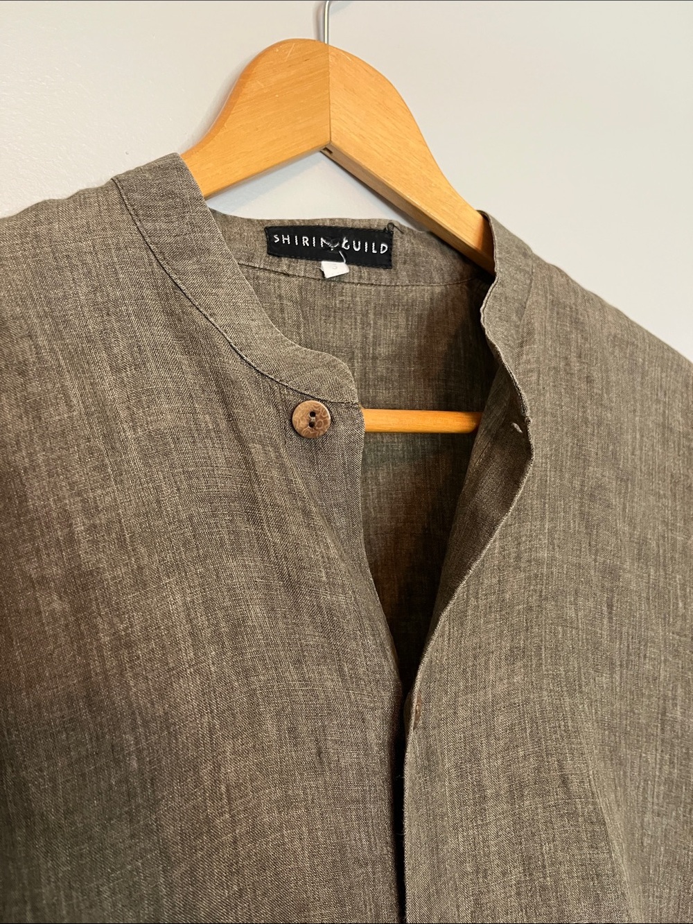 Shirin Guild Olive-Brown 100% Linen Button-Front Shirt - Picture 2 of 11